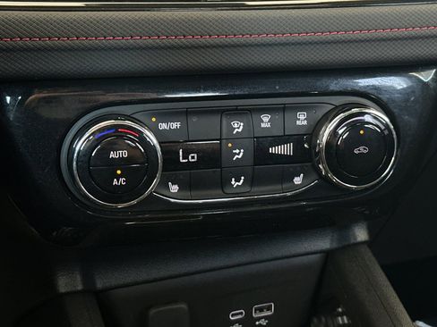 Used 2024 Chevrolet TrailBlazer RS w/ Convenience Package FWD image 18