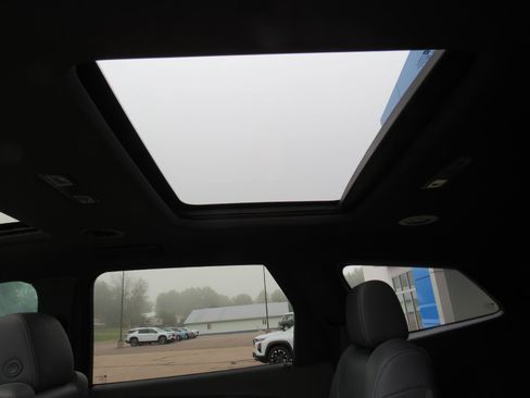 Used 2023 Buick Enclave Essence w/ Experience Buick Package FWD image 11