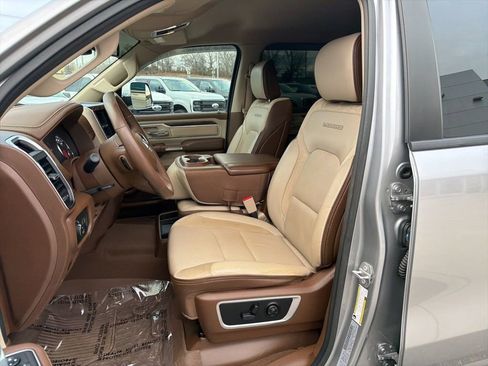 Used 2019 RAM 1500 Laramie w/ Trailer Tow Group image 11