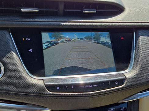 Used 2018 Cadillac XT5 Premium Luxury w/ Driver Assist Package FWD image 18