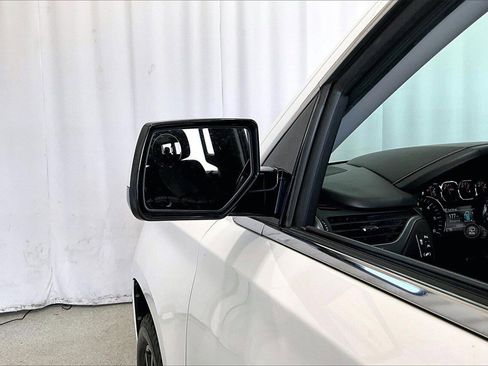 Used 2016 Chevrolet Tahoe LT image 10