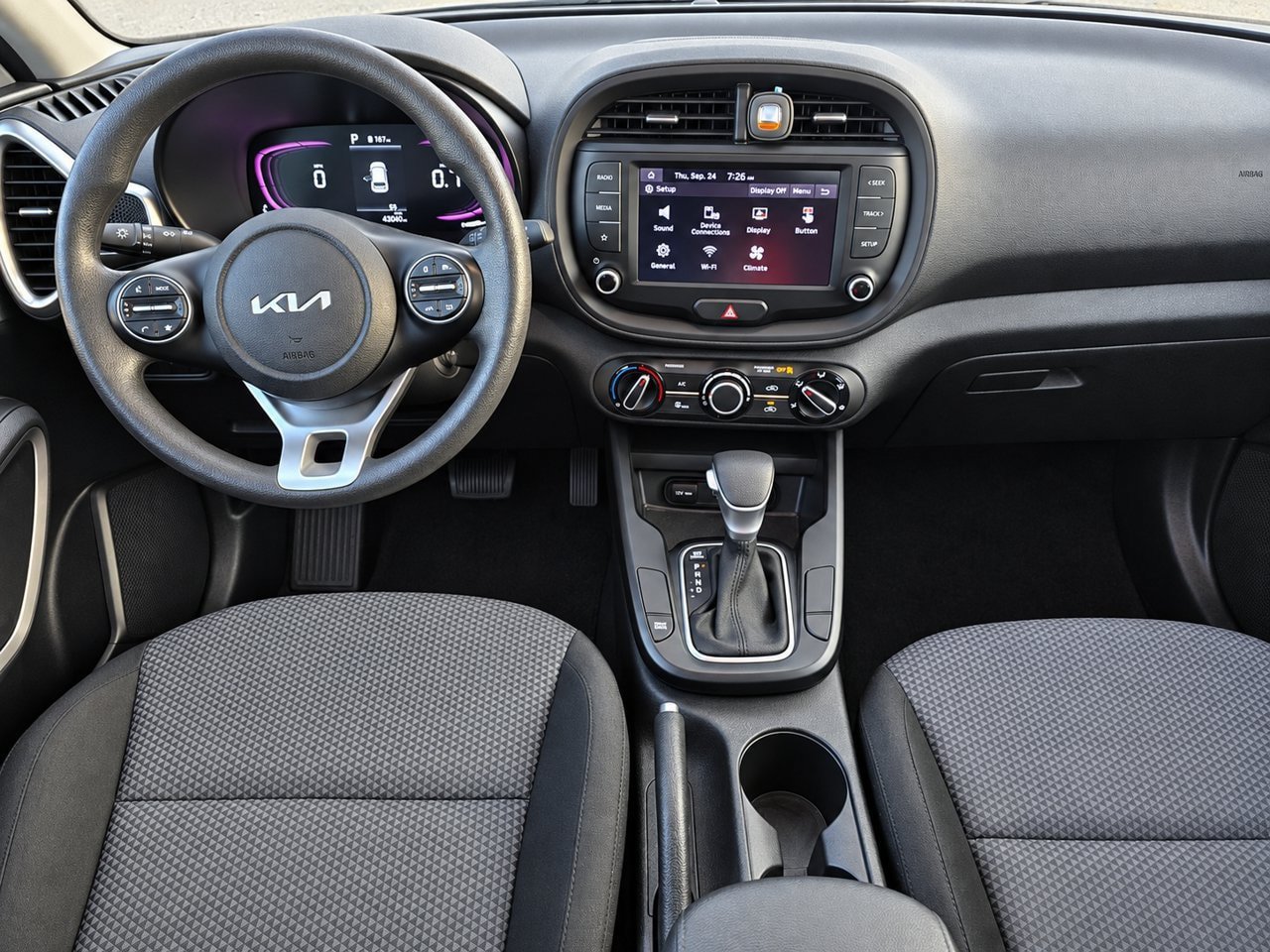 Used 2023 Kia Soul LX w/ LX Technology Package FWD image 25