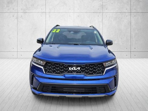 Used 2022 Kia Sorento S w/ Panoramic Sunroof Package FWD image 2