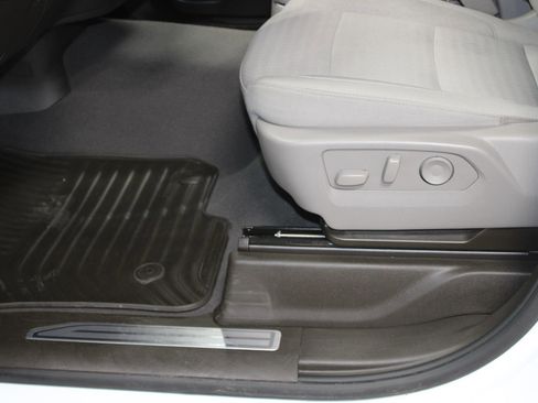 Used 2025 Chevrolet Silverado 2500 LT w/ Convenience Package image 27