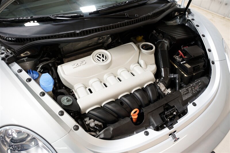 Used 2007 Volkswagen Beetle Convertible FWD image 25