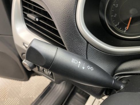 Used 2018 Jeep Cherokee Trailhawk w/ Cold Weather Group image 28