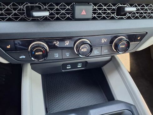 Certified 2025 Honda Accord SE image 7