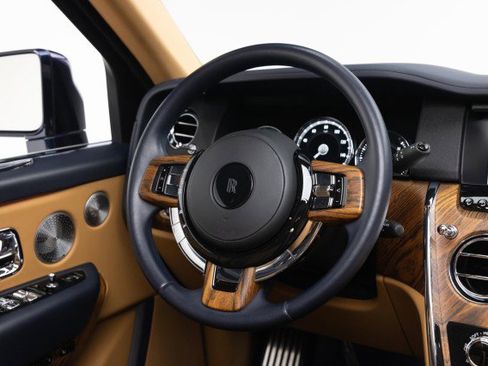 Used 2019 Rolls-Royce Cullinan image 10