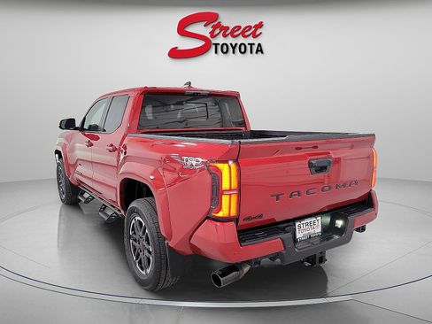 Certified 2024 Toyota Tacoma TRD Sport w/ TRD Sport Premium Package AWD/4WD image 2