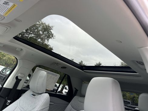 New 2026 Ford Explorer Platinum w/ LUX Leather Package image 24