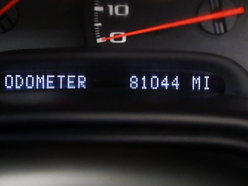 Used 2004 Chevrolet Corvette w/ Preferred Equipment Group image 37