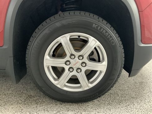 Used 2019 GMC Acadia SLE w/ LPO, Floor Liner Package AWD/4WD image 12