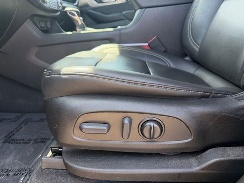 Used 2022 Chevrolet Traverse LT AWD/4WD image 15