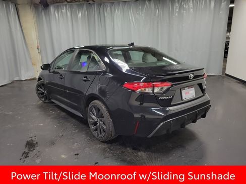 Used 2023 Toyota Corolla SE w/ SE Premium Package image 6