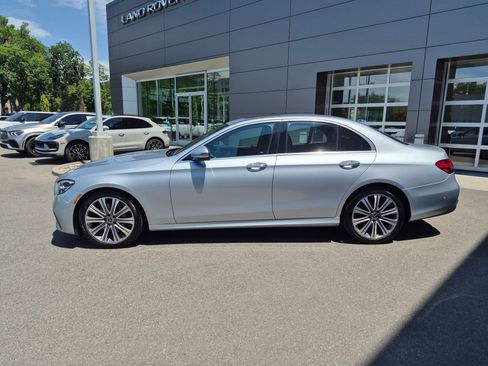 Used 2023 Mercedes-Benz E 350 4MATIC Sedan image 7
