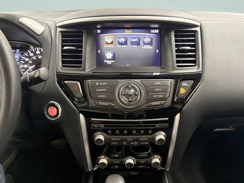 Used 2020 Nissan Pathfinder S image 14