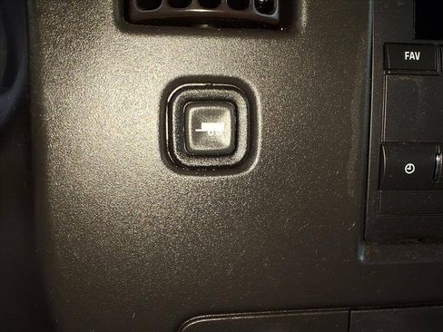 Used 2019 Chevrolet Express 2500 Extended w/ Driver Convenience Package RWD image 22