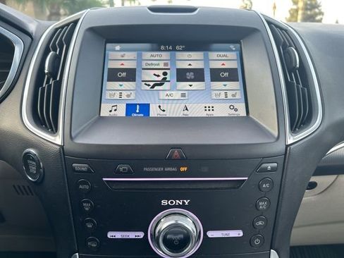 Used 2018 Ford Edge Titanium w/ Equipment Group 302A image 9