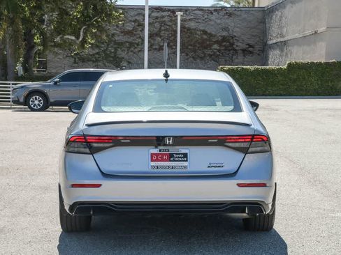 Used 2024 Honda Accord Sport image 8