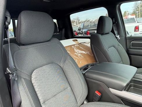 New 2026 RAM 1500 4x4 Crew Cab image 30