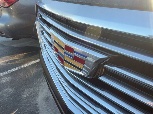 Certified 2024 Cadillac Escalade Premium Luxury Platinum image 12