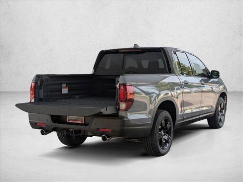 New 2026 Honda Ridgeline Black Edition image 2
