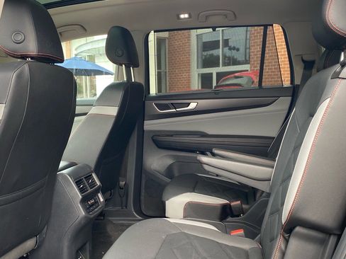 Certified 2025 Volkswagen Atlas Peak Edition SE image 16