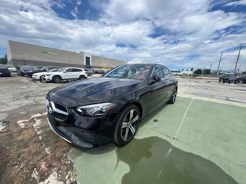 Used 2025 Mercedes-Benz C 300 4MATIC Sedan image 4