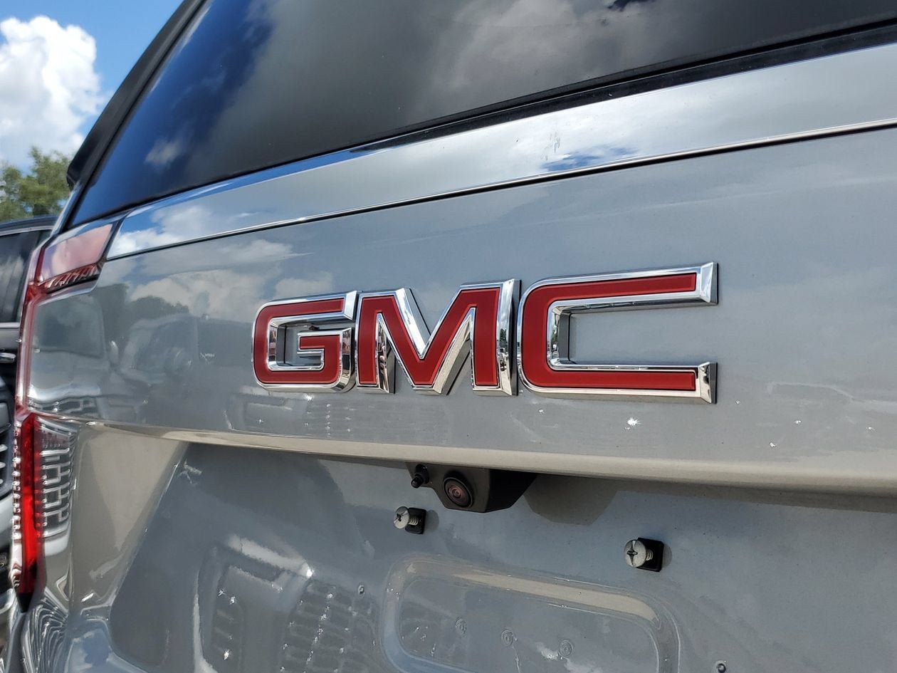 New 2026 GMC Yukon XL Elevation RWD image 7