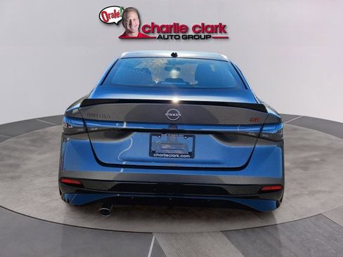 New 2026 Nissan Sentra SR w/ Floor Mat Package image 5