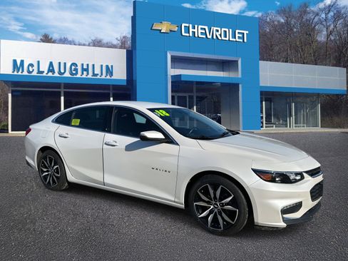 Used 2018 Chevrolet Malibu LT w/ Leather Package image 4