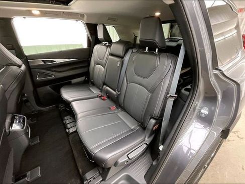 Certified 2025 INFINITI QX60 Luxe image 21