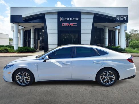 Certified 2023 Hyundai Sonata SEL w/ Convenience Package image 4