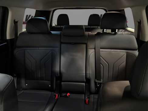 Certified 2025 Hyundai Santa Fe SEL image 19