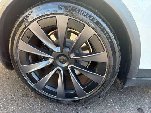Used 2022 Tesla Model X Plaid AWD/4WD image 5
