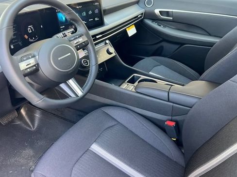 New 2026 Hyundai Sonata SEL FWD image 9