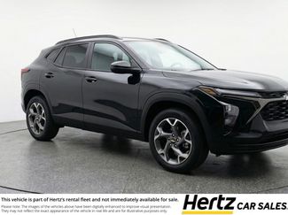 Used 2025 Chevrolet Trax LT video 1