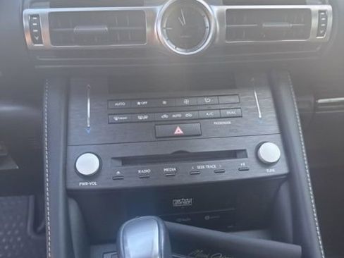 Used 2022 Lexus RC 350 RWD image 12