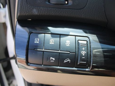 Used 2012 Kia Sorento LX w/ Convenience Pkg FWD image 14