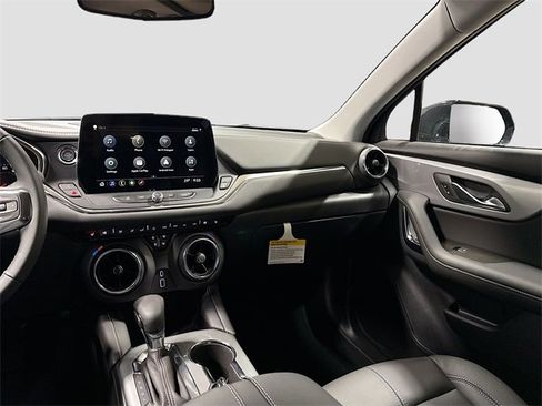 New 2026 Chevrolet Blazer LT image 26