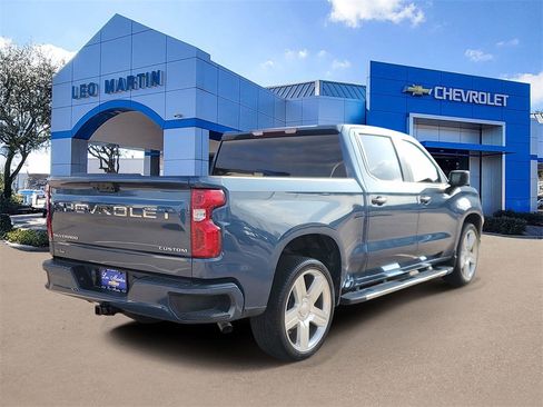 Used 2024 Chevrolet Silverado 1500 Custom image 3