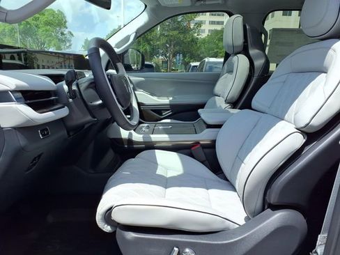 New 2026 Lincoln Navigator L Black Label AWD/4WD image 7