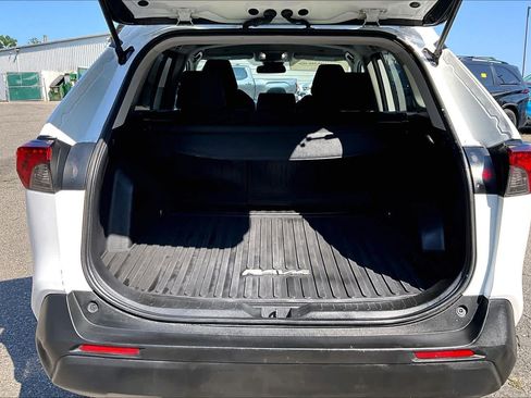 Used 2023 Toyota RAV4 LE FWD image 30
