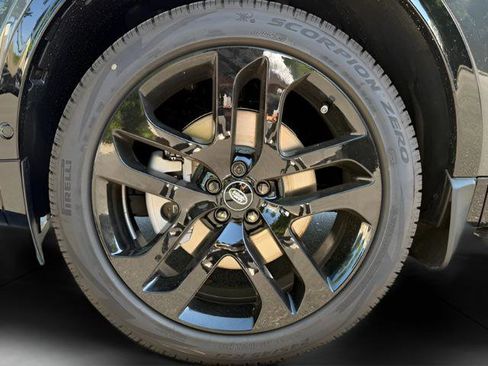 New 2026 Land Rover Discovery Sport Landmark AWD/4WD image 32