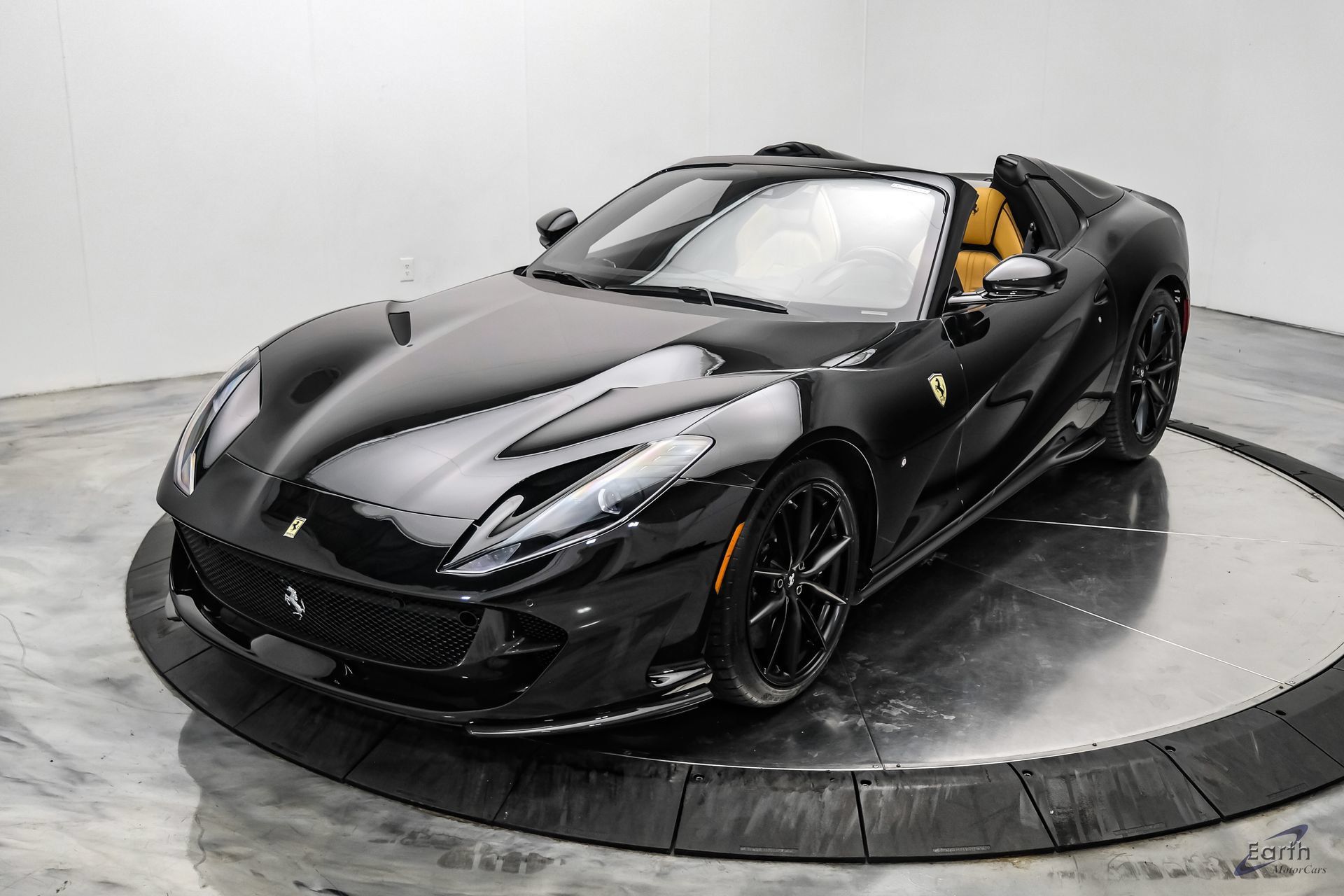 Used 2022 Ferrari 812 GTS RWD image 8