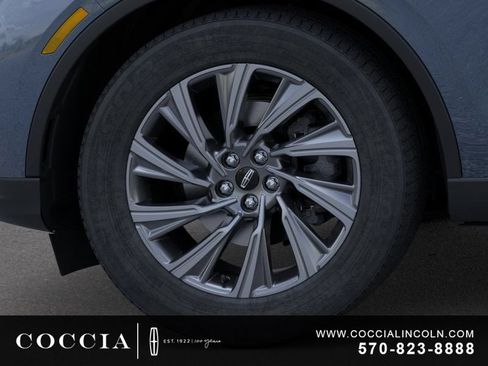 New 2026 Lincoln Aviator AWD image 19