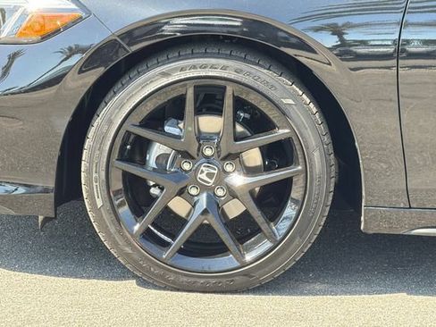Certified 2025 Honda Civic Sport image 33