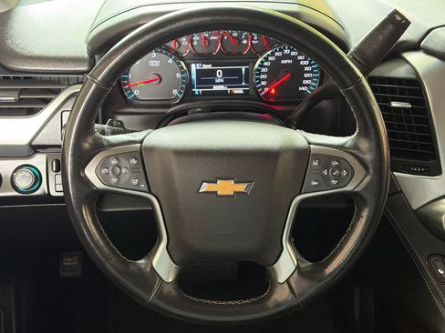Used 2019 Chevrolet Tahoe LT w/ Luxury Package AWD/4WD image 4