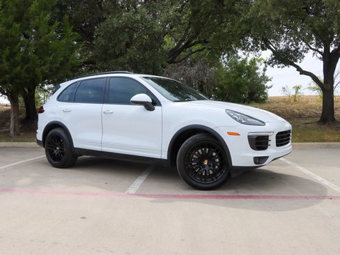 Used 2016 Porsche Cayenne S w/ Premium Plus Package AWD/4WD image 1