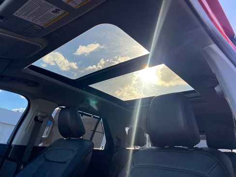 Used 2020 Ford Explorer Limited image 25